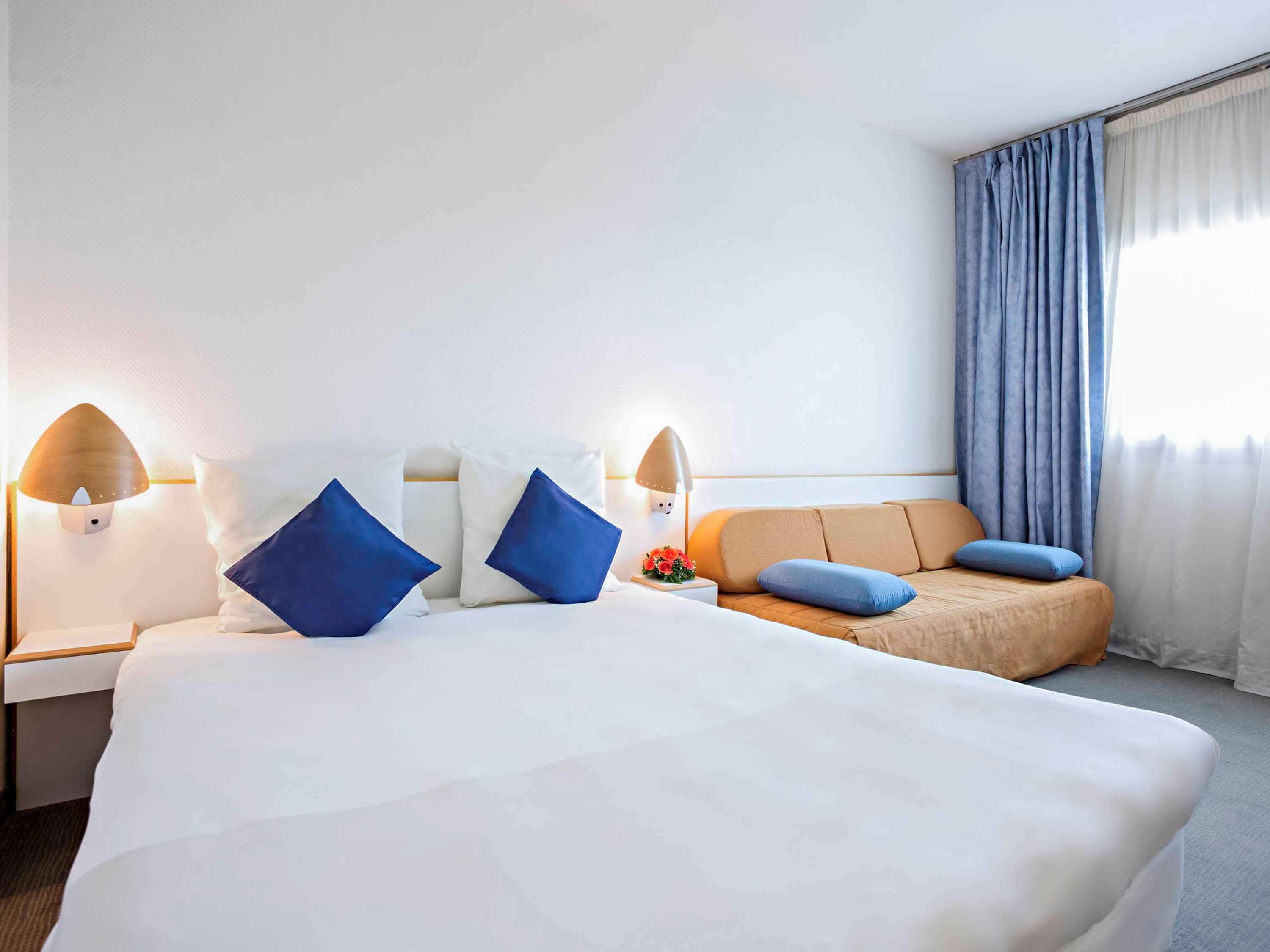 Novotel Caserta Sud Eksteriør bilde