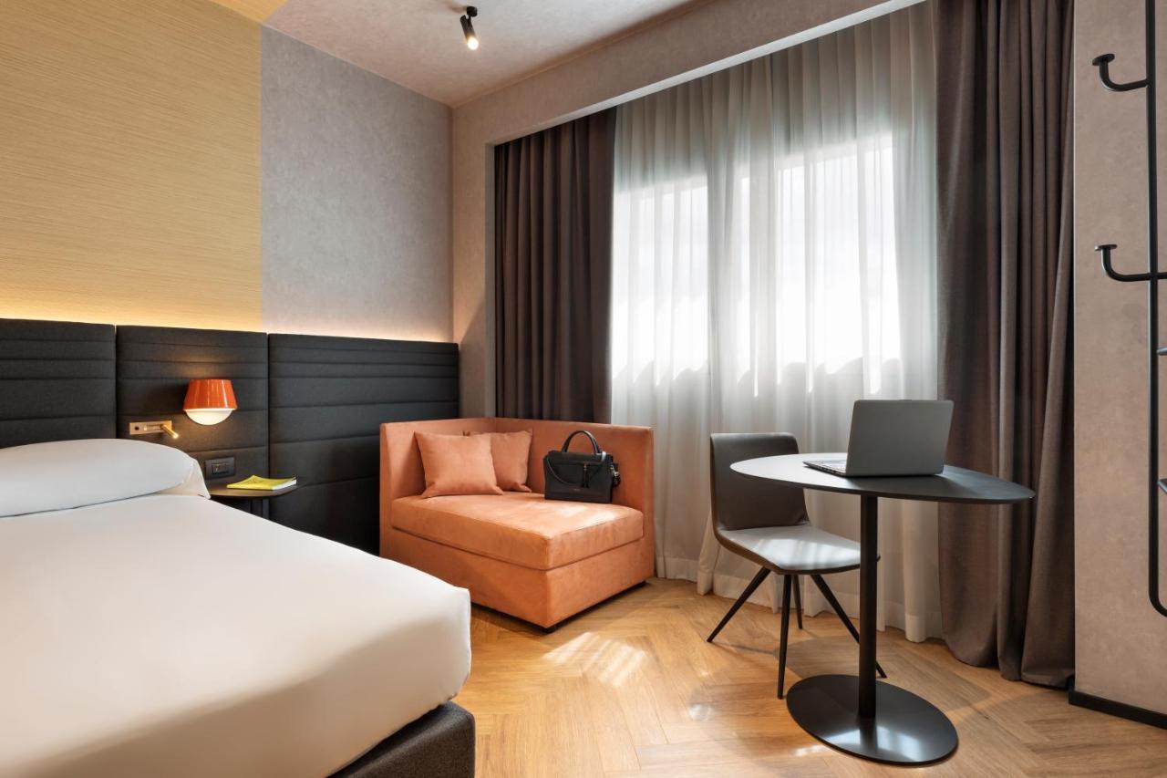 Novotel Caserta Sud Eksteriør bilde