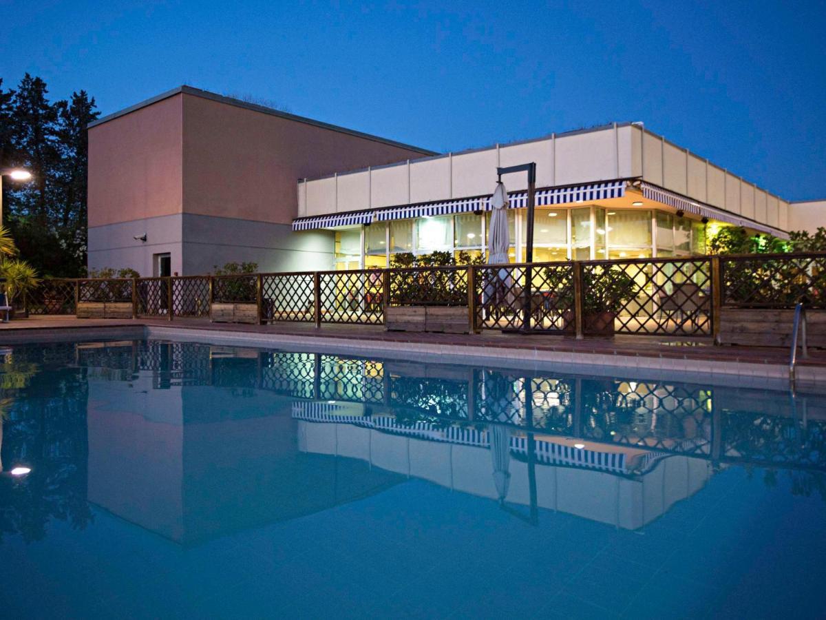 Novotel Caserta Sud Eksteriør bilde