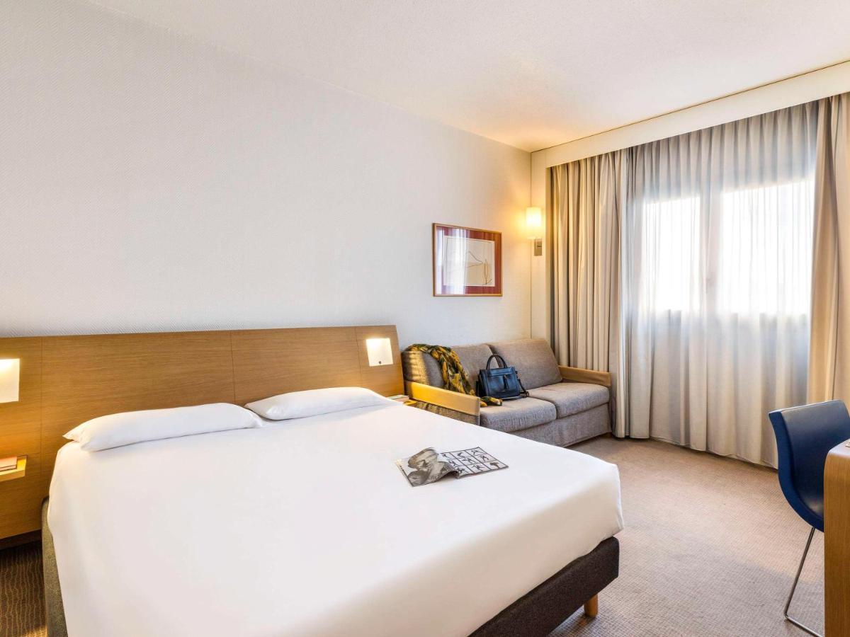 Novotel Caserta Sud Eksteriør bilde