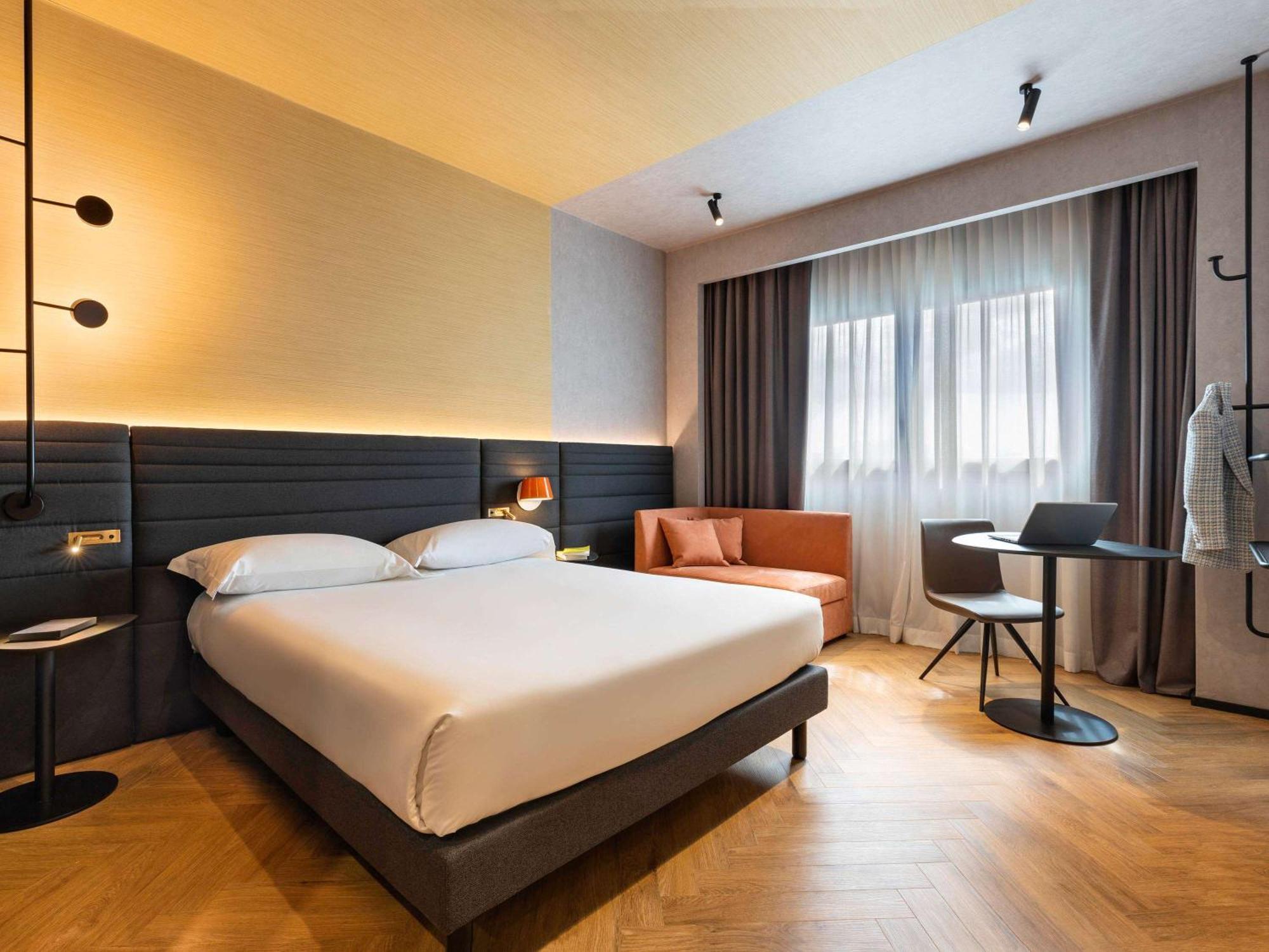 Novotel Caserta Sud Eksteriør bilde