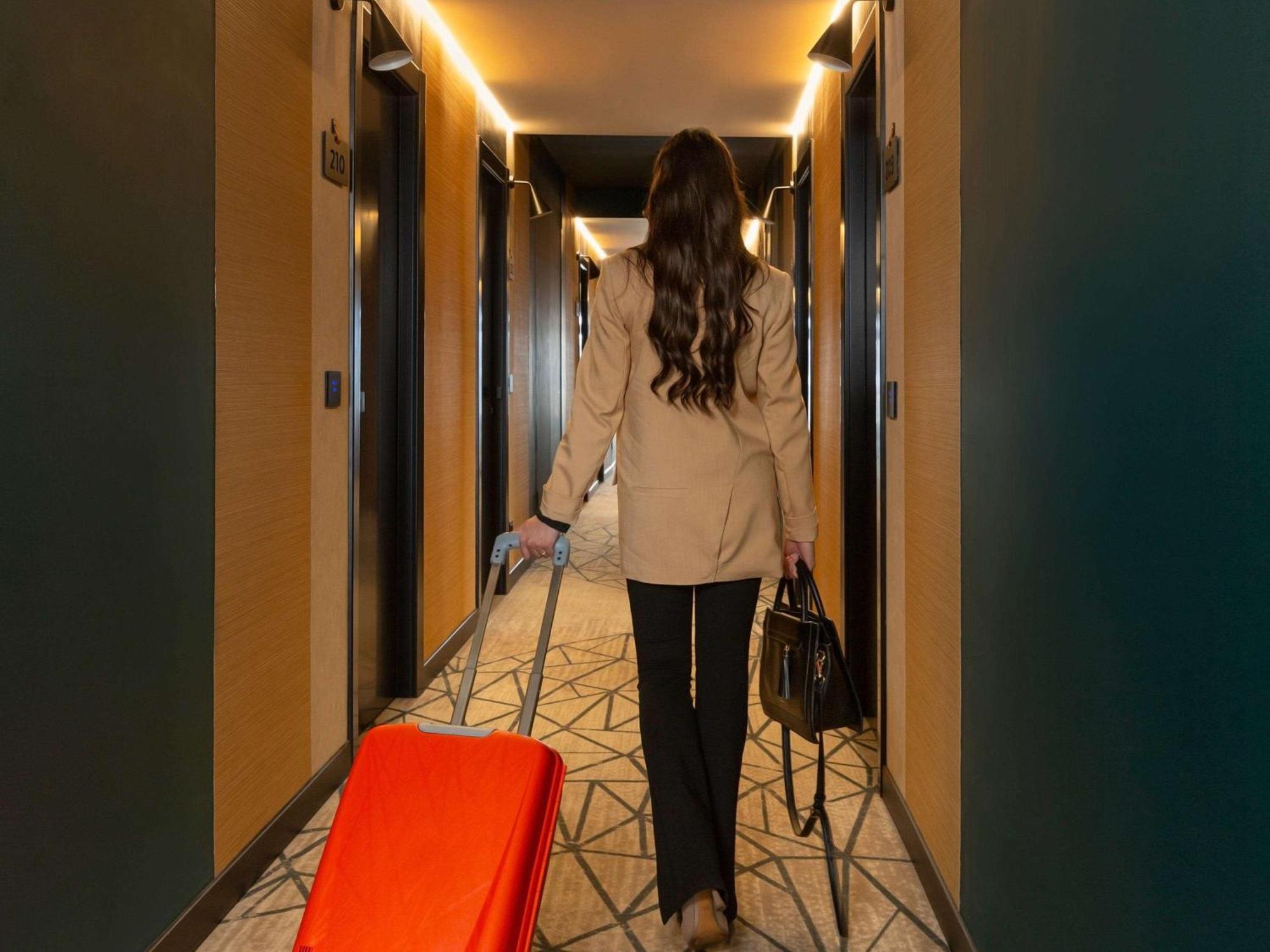 Novotel Caserta Sud Eksteriør bilde