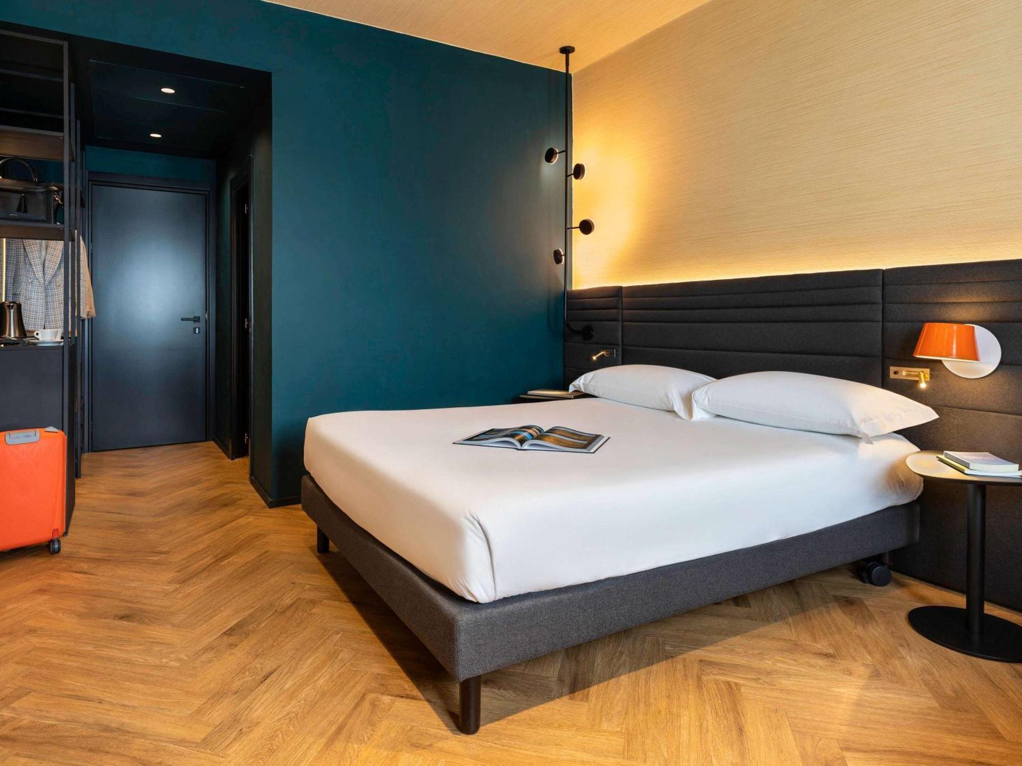 Novotel Caserta Sud Eksteriør bilde