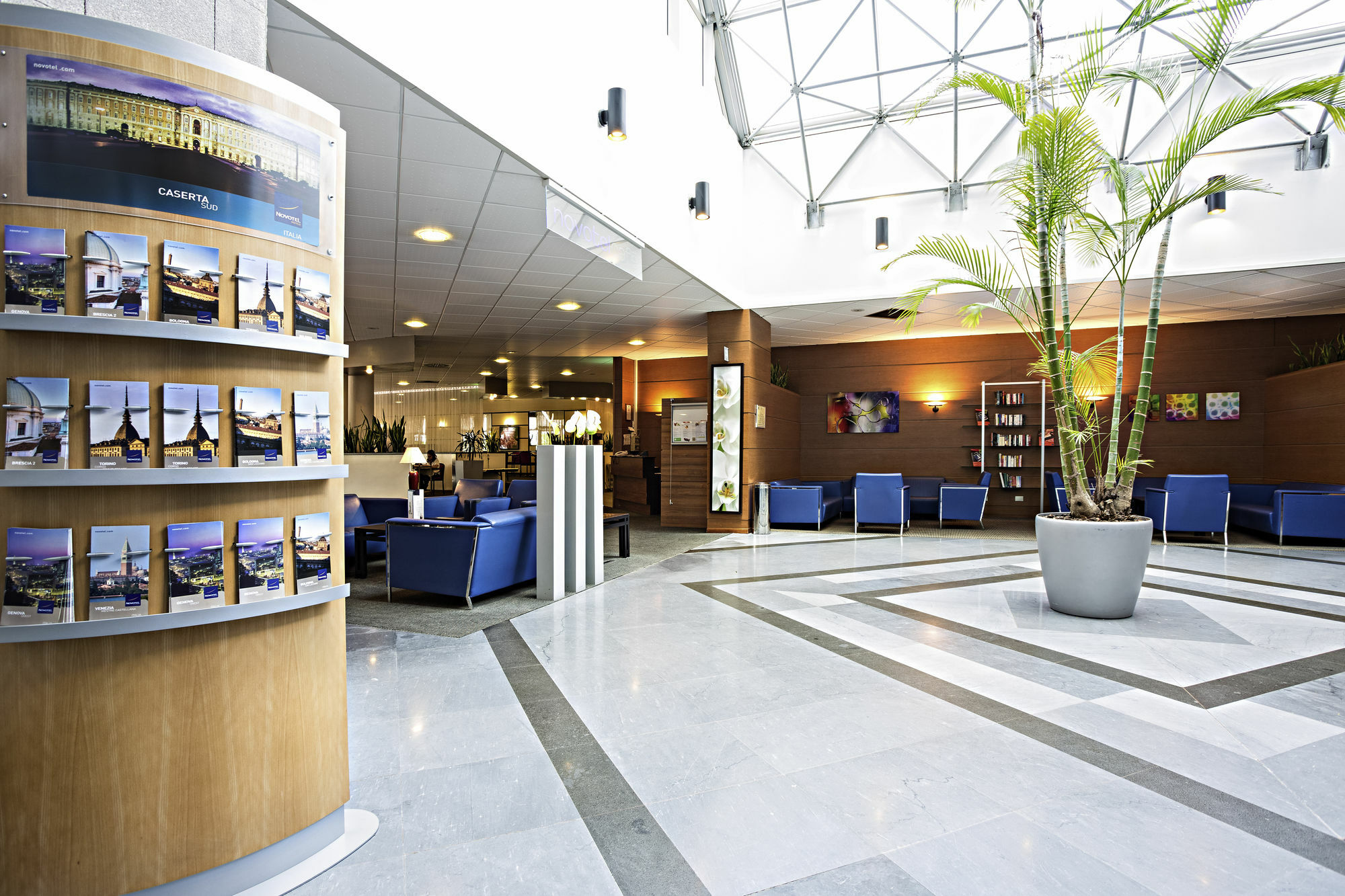 Novotel Caserta Sud Eksteriør bilde
