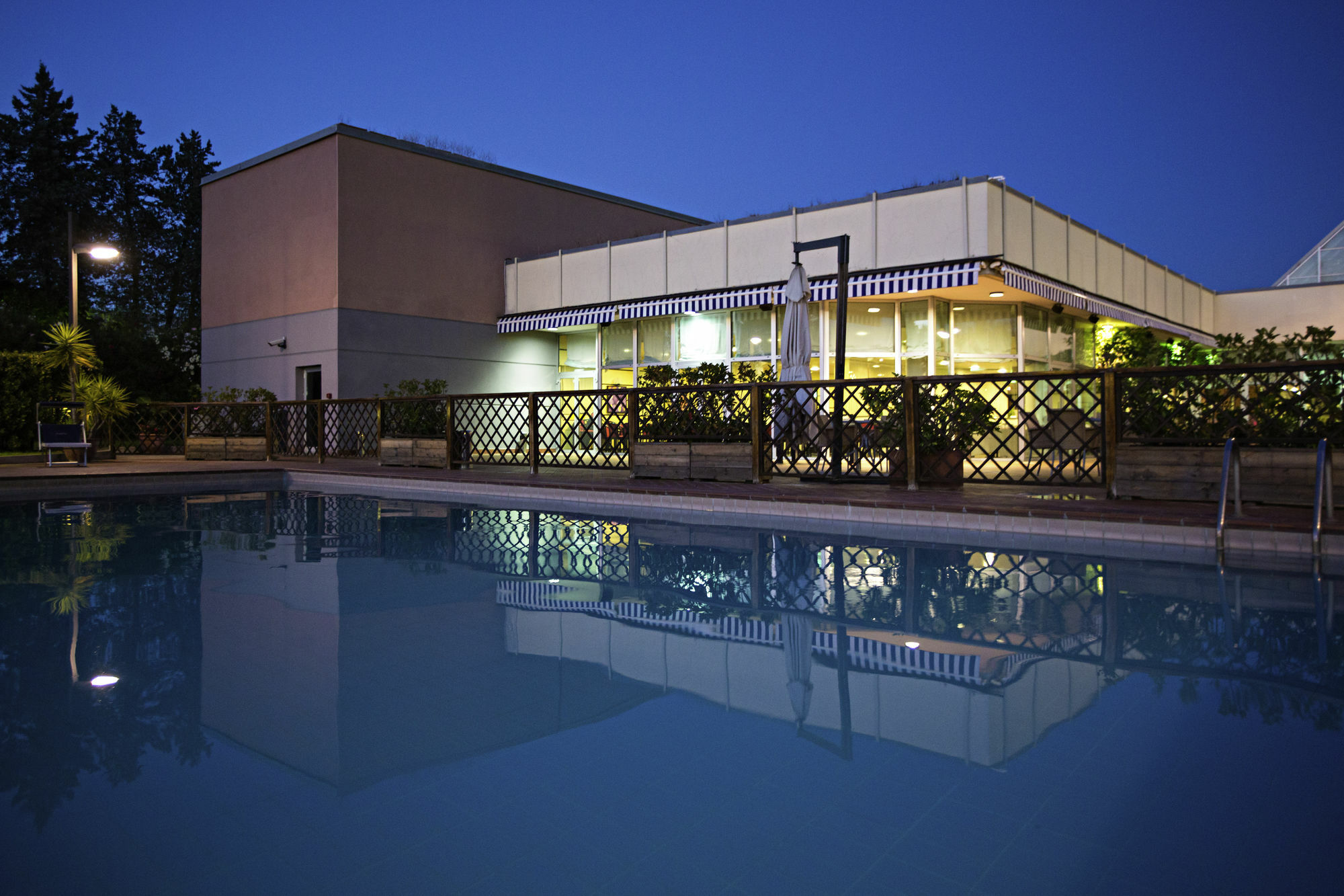 Novotel Caserta Sud Eksteriør bilde